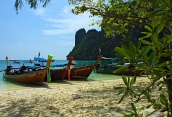 Phi-phi-islands-thailand