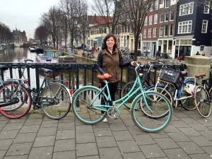 amsterdam-guide-biking