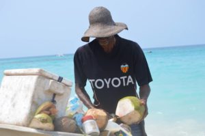 isla-baru-coconut-vendor